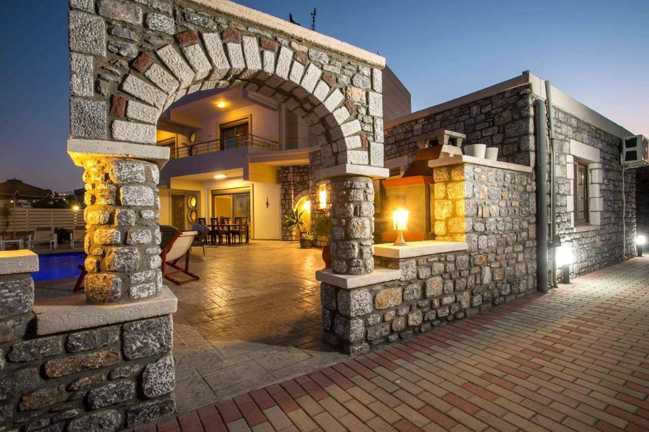 Des & Coo Luxury Villa With Private Pool Faliraki Exterior foto